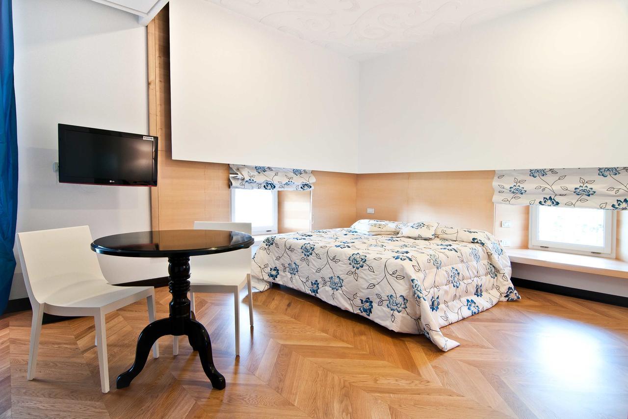 Bed and Breakfast Palazzo Dei Concerti Торре-Аннунциата Экстерьер фото
