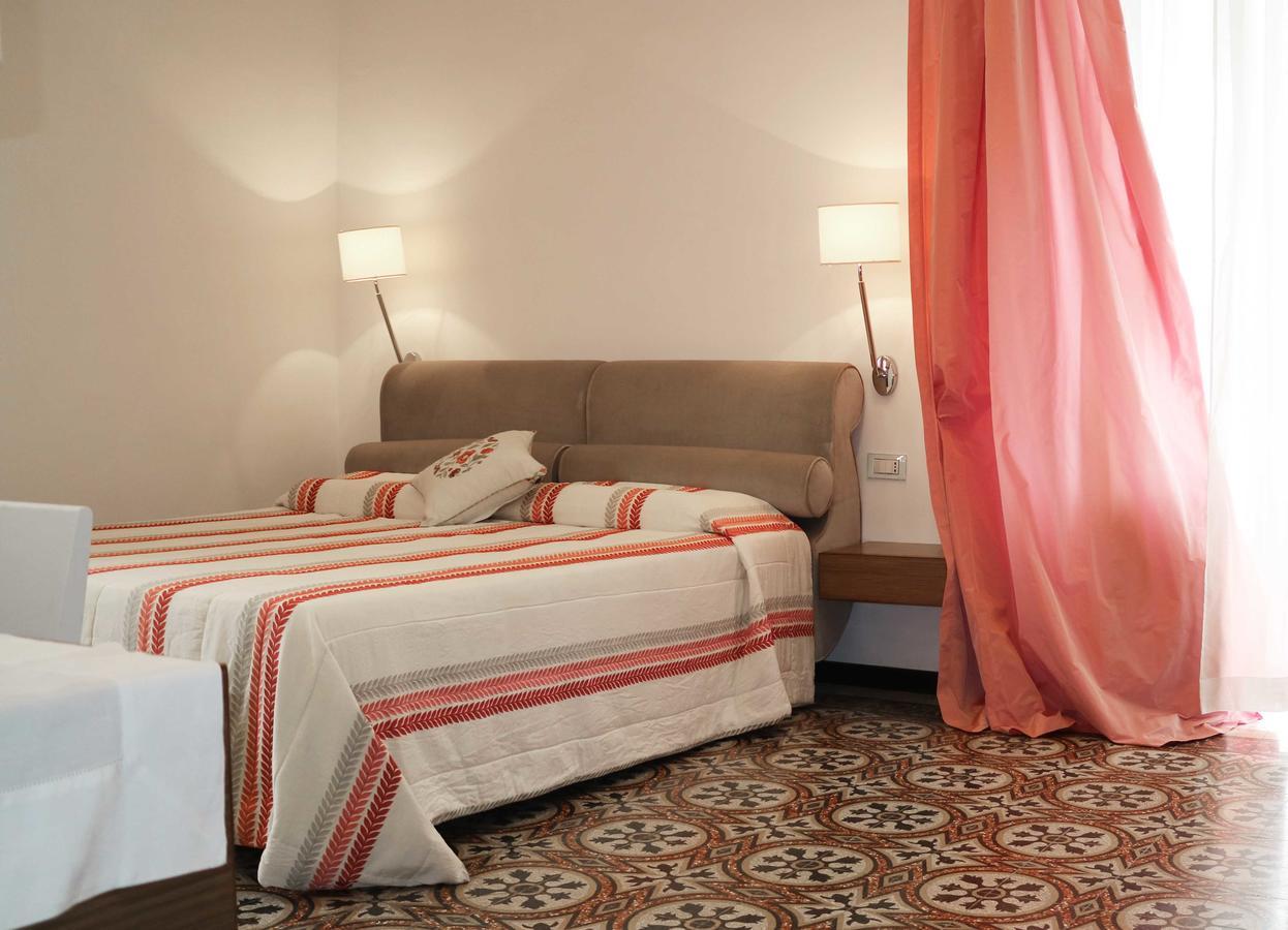 Bed and Breakfast Palazzo Dei Concerti Торре-Аннунциата Экстерьер фото